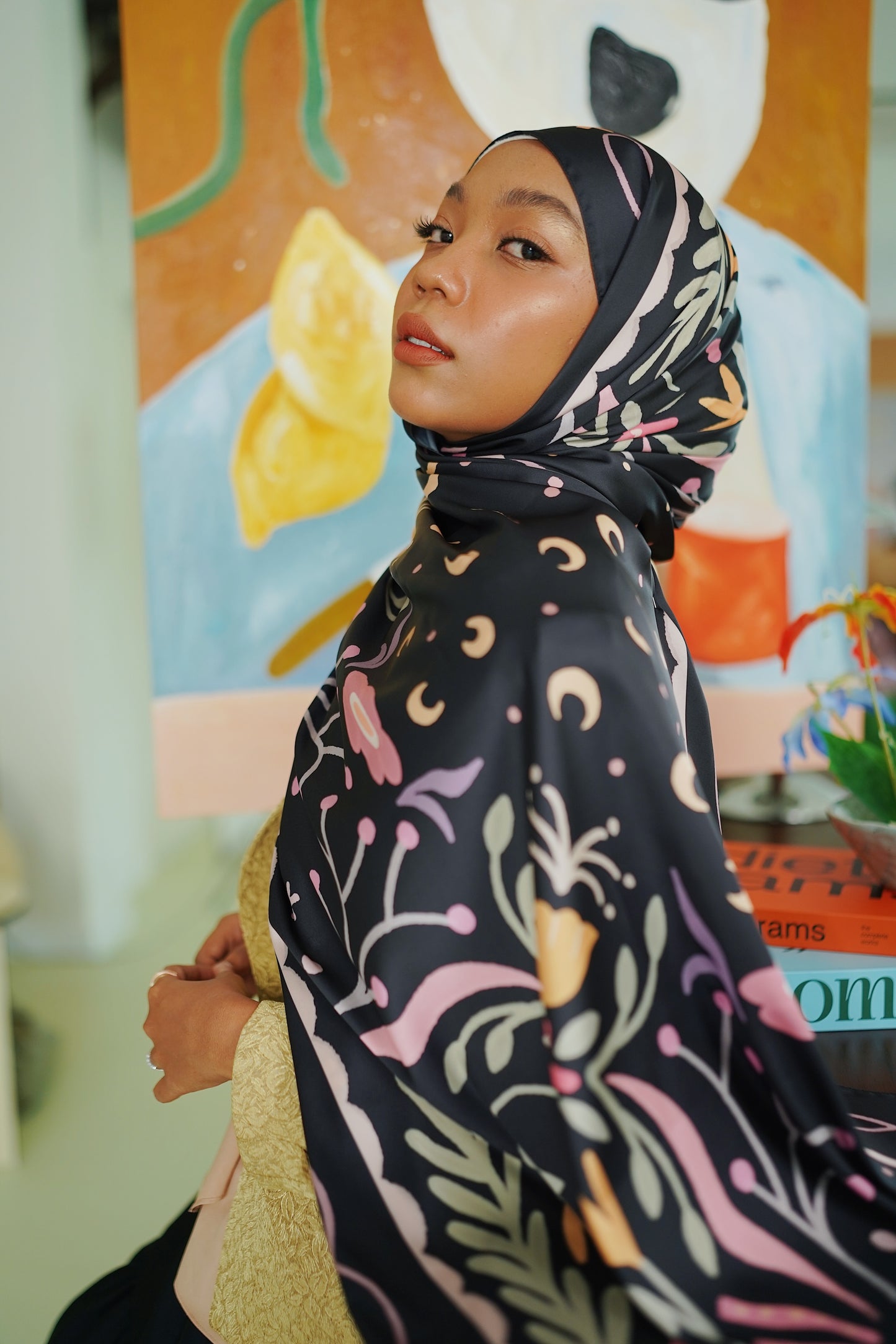Berangan Shawl (Black)