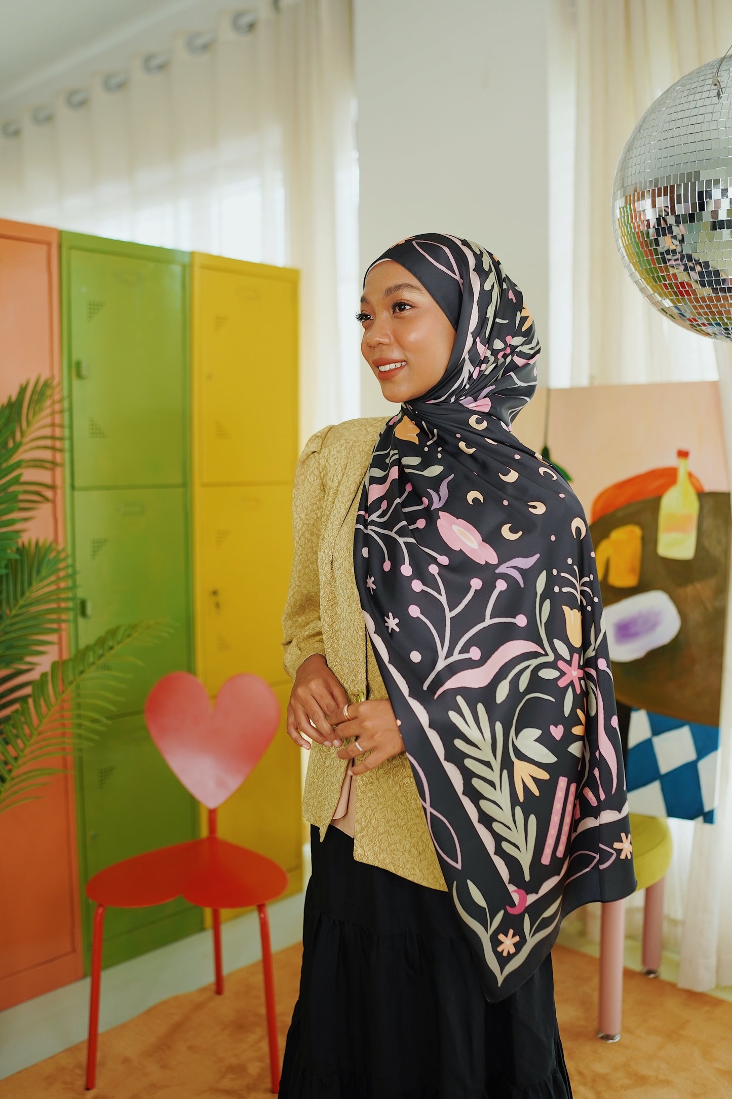 Berangan Shawl (Black)