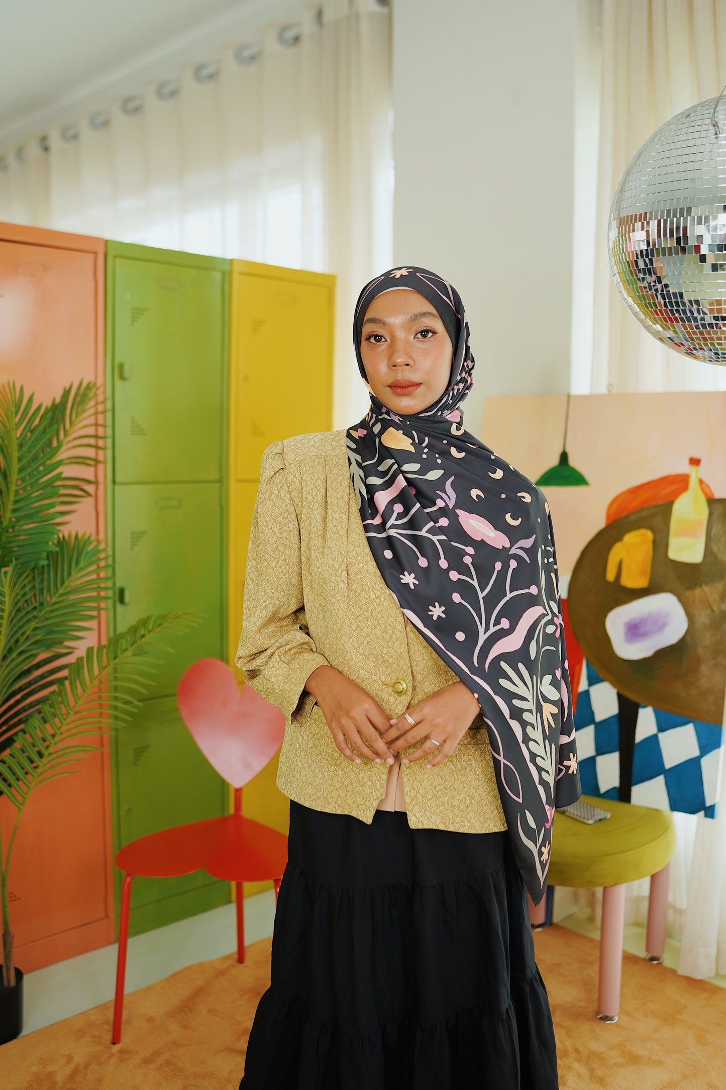 Berangan Shawl (Black)