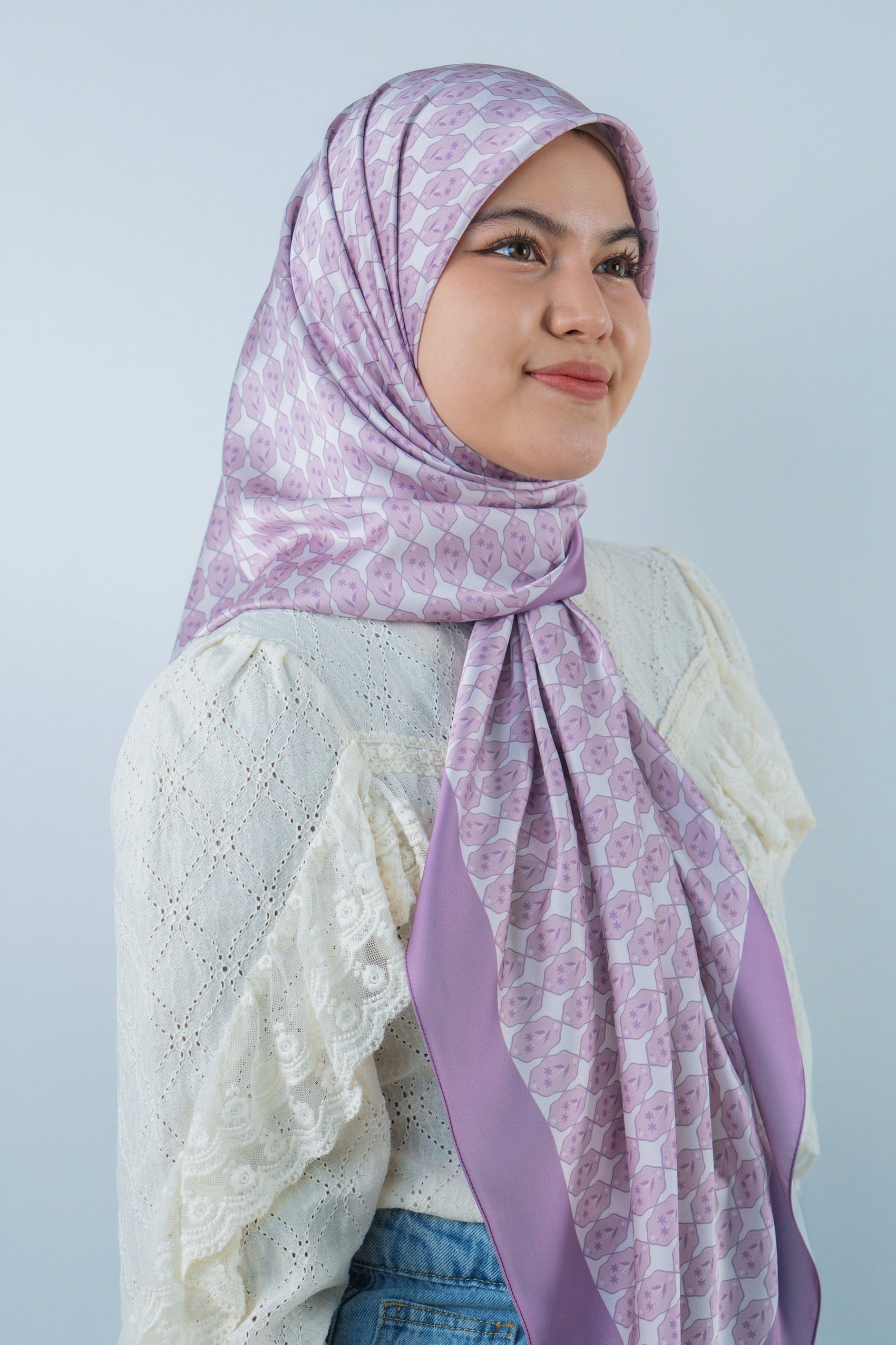 Dahulu Square (Lilac)