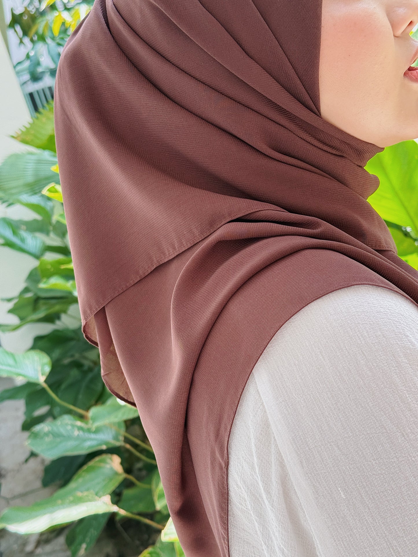 Biasa Chiffon Square (Dark Brown)