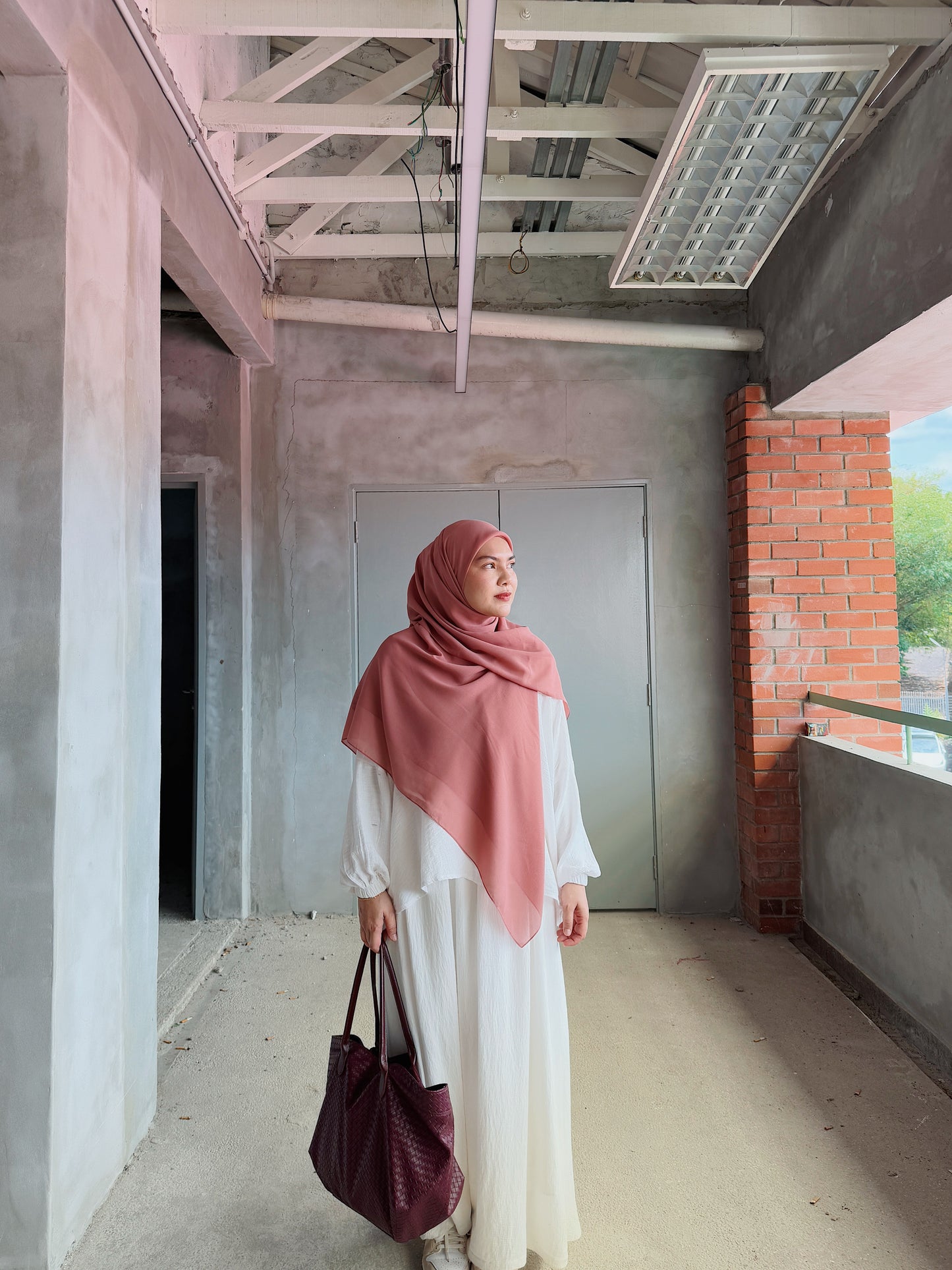 Biasa Chiffon Square (Pink)