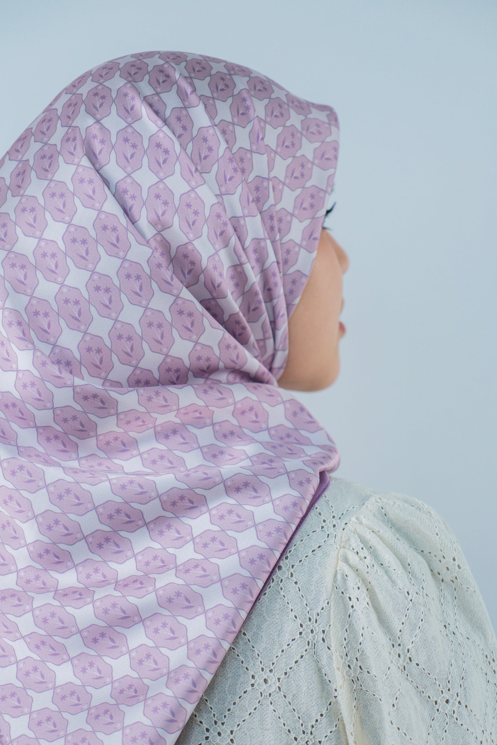 Dahulu Square (Lilac)