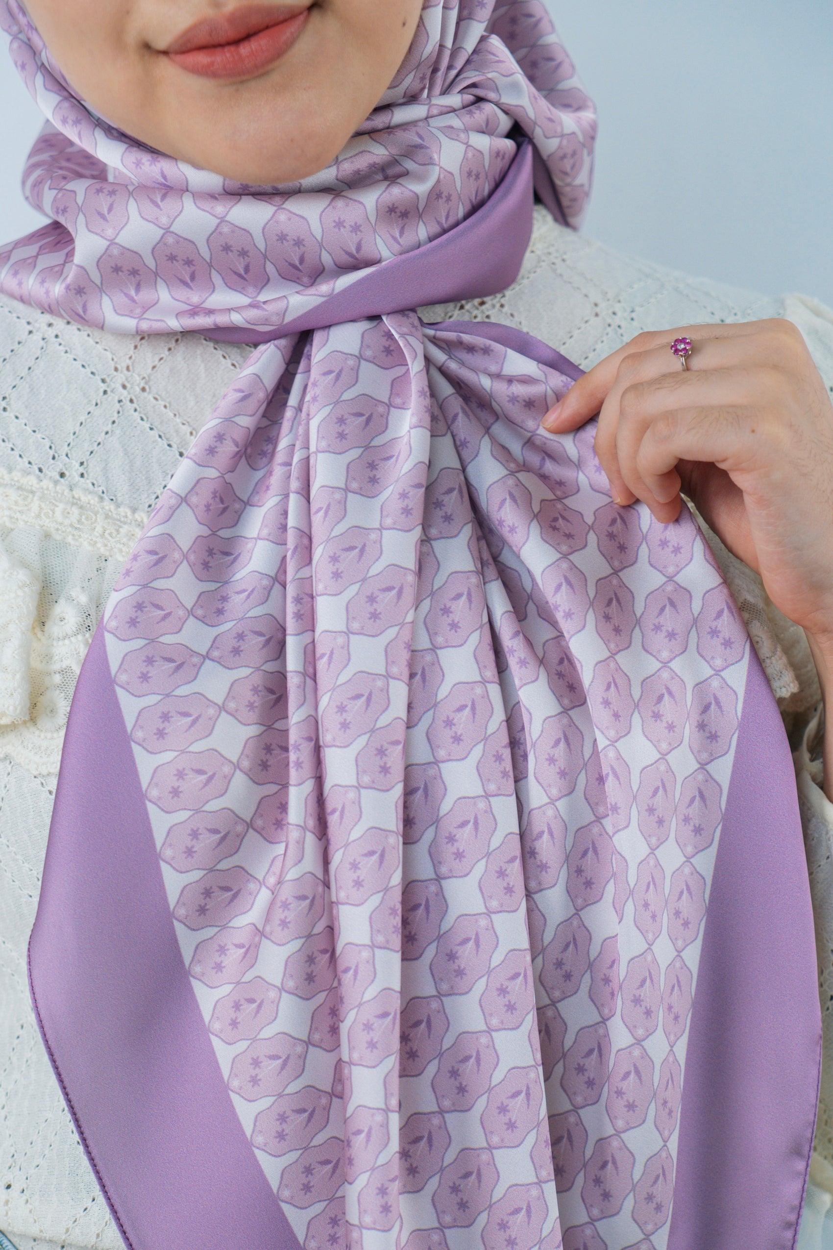 Dahulu Square (Lilac)