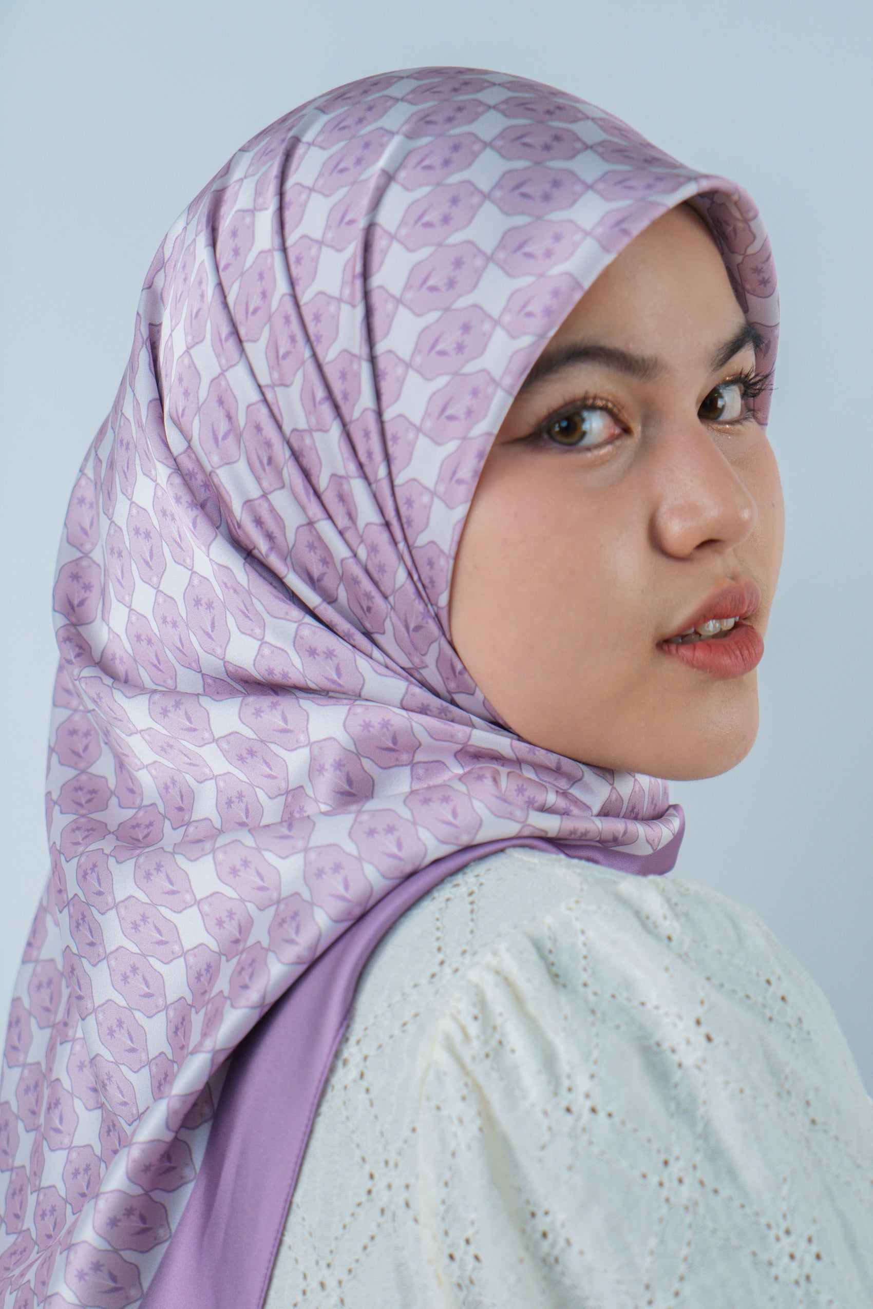 Dahulu Square (Lilac)