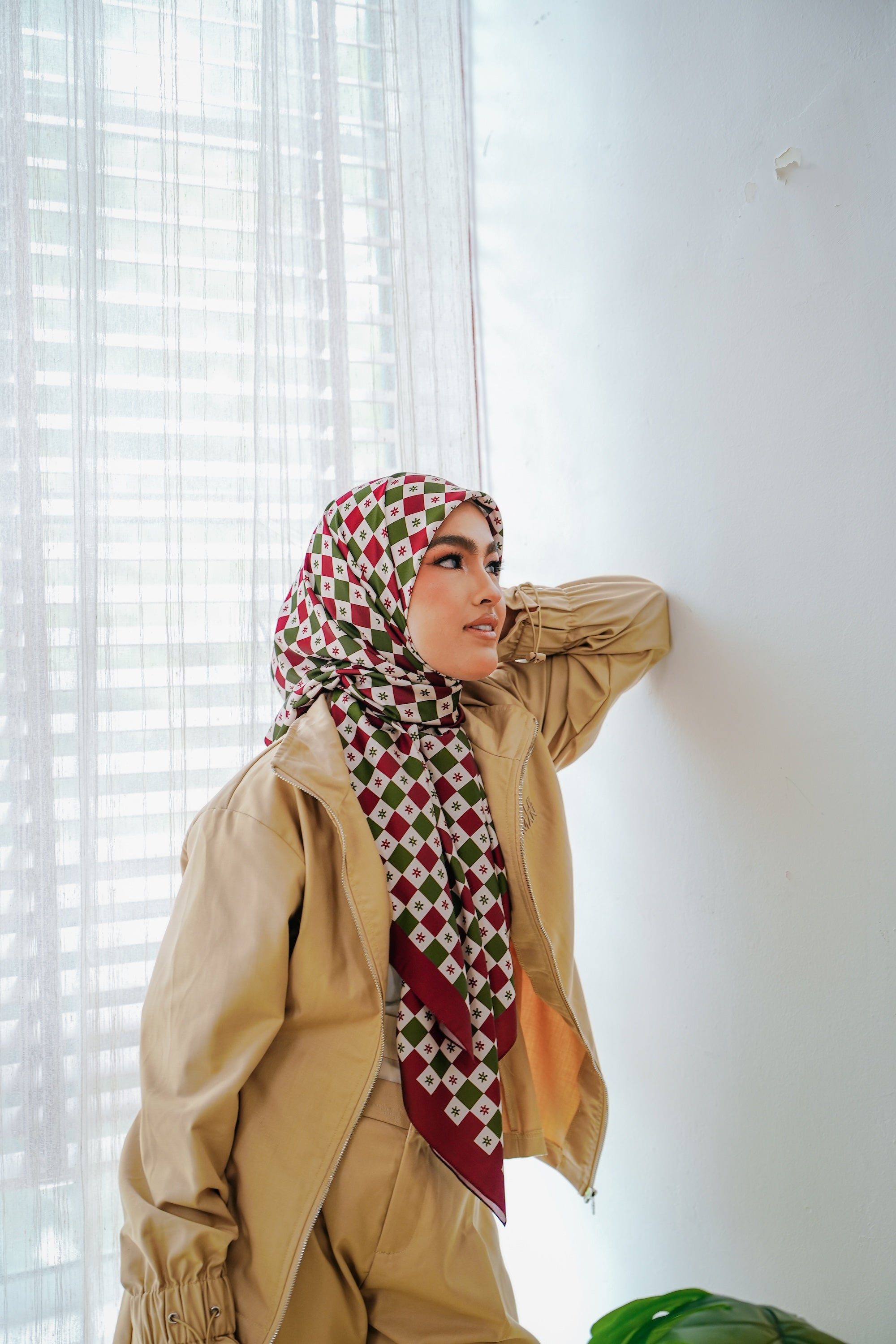 Monogram Square (Burgundy)