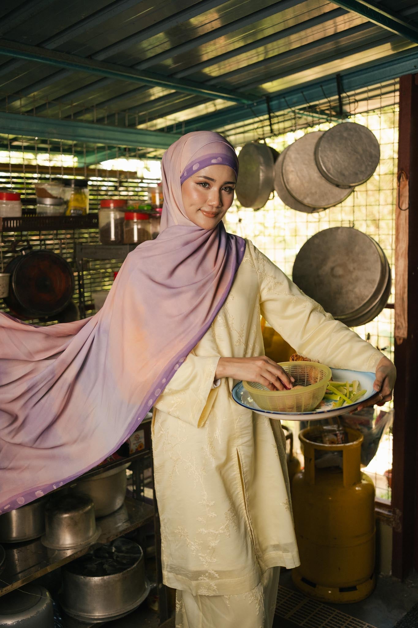 Coretan Shawl (Langit)